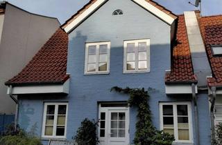 Immobilie mieten in Paulstraße 11, 23568 St. Gertrud, Vermietung vom 1.4. Bis 1.10.2026 Charmantes Haus in SanktGertrud