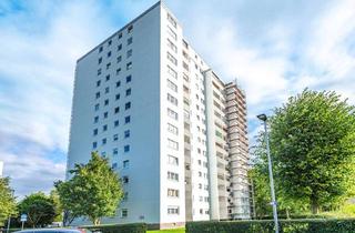 Wohnung kaufen in 63477 Maintal, Maintal-Bischofsheim: Gepflegte 3-Zimmer-Wohnung mit West-Loggia und herrlichem Ausblick