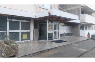 Wohnung kaufen in Raimundstraße 100, 60320 Dornbusch, FRANKFURT-DORNBUSCH: Schöne und helle 2 ZW mit Balkon -NEUES LAMINAT-