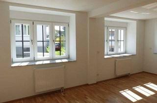 Doppelhaushälfte kaufen in 73342 Bad Ditzenbach, **Kernsaniert lichtdurchflutet: Attraktive Doppelhaushälfte in Bad Ditzenbach-Zentrum**