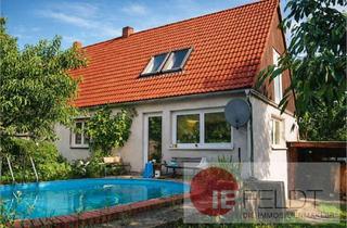 Haus kaufen in 09629 Reinsberg, Provisionsfrei! Familienfreundliches Zuhause mit Carport, Gerätehaus und Swimmingpool