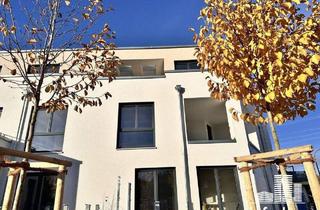 Wohnung kaufen in 86391 Stadtbergen, Stadtbergen / Leitershofen - Erdgeschoss Neubau! 2-ZKB in Leitershofen! Leben im Grünen und doch so Stadt nah!