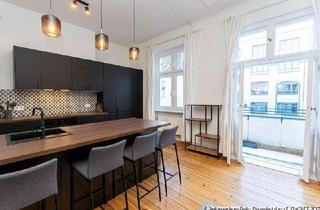 Wohnung kaufen in Alt-Moabit 104a, 10559 Tiergarten, Gepflegte 2-Zimmer Altbauwohnung mit Balkon direkt am Kleinen Tiergarten