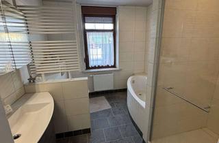 Wohnung kaufen in 08412 Werdau, Moderne Wohnung in Werdau mit Tageslichtbad in zentraler Lage