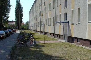 Wohnung mieten in Franz-Mehring-Straße, 39576 Stendal, 3-Raum-Wohnung mit Einbauküche in Stendal Nord