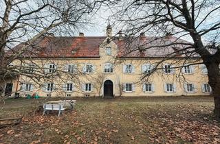 Wohnung mieten in 86845 Großaitingen, GROßRAUMWOHNUNG (4 ZIMMER+) INKL. TERRASSE & GARTENNUTZUNG IN CHARMANTEM ANWESEN IN GROßAITINGEN.