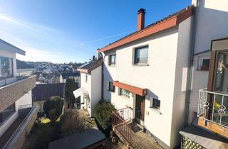 Reihenhaus kaufen in 73760 Ostfildern, Schönes Reihenhaus mit bis zu 3 Garagen! -Ostfildern, Scharnhausen