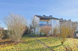 Haus kaufen in 71063 Sindelfingen, Ein, zwei oder drei Familien: Ein Haus mit vielen Möglichkeiten und Traumgrundstück