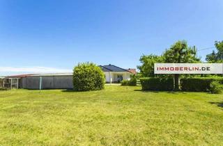 Haus kaufen in 16259 Falkenberg, IMMOBERLIN.DE - Moderner Bungalow mit traumhaftem Sonnengarten & verpachtetem Land