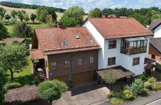 Haus kaufen in 36251 Ludwigsau, Schaffen Sie sich ein neues Zuhause. Zweifamilienhaus mit viel Potenzial in Ludwigsau