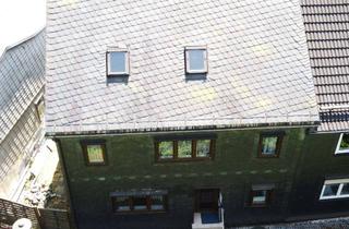 Einfamilienhaus kaufen in Blechhammer, 98746 Goldisthal, gemütliches Einfamilienhaus in idyllischer Lage mit großem Garten & Garagen zu verkaufen