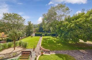 Villa kaufen in 65719 Hofheim am Taunus, Gründerzeitvilla auf parkähnlichem Grundstück mit Schwimmteich