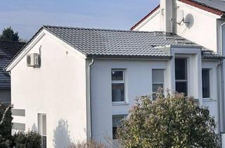 Haus mieten in 64560 Riedstadt, Ruhig gelegenes Reihenendhaus mit großem Garten