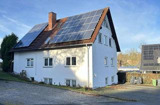 Anlageobjekt in 34414 Warburg, Solide Kapitalanlage: Vollvermietetes 4-Parteien-Haus mit PV-Anlage in Warburg