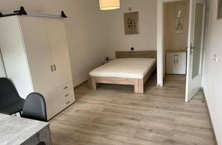 Wohnung mieten in Falkenhagener Straße 32, 13585 Spandau, 1-Zimmer Wohnung mit Balkon in Spandau