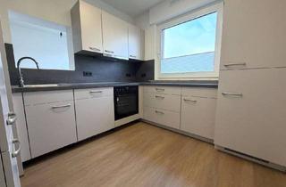 Wohnung mieten in 42929 Wermelskirchen, Drei Zimmer, Loggia/Balkon, Einbauküche, ruhige Lage, kernsaniert