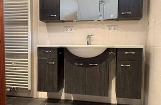 Haus kaufen in 85051 Ingolstadt, Familienhaus mit Kamin, Doppelgarage & Gartenidylle, flexibel nutzbar