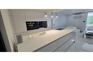 Einfamilienhaus kaufen in 74246 Eberstadt, Charmantes Einfamilienhaus mit Einliegerwohnung und traumhafter Aussicht – inkl. Swimmingpool