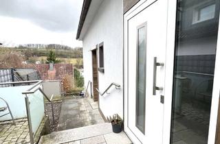 Haus kaufen in 59846 Sundern, Wohnen mit Weitblick ! Investieren mit Substanz.