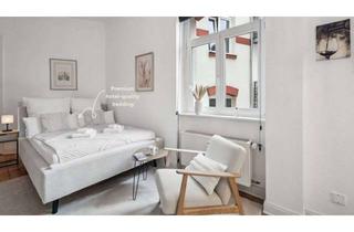 Immobilie mieten in Am Schlosspark, 65203 Biebrich, 1-Zimmer-Wohnung mit TV, Wlan und Blick ins Grüne sowie Doppelbett, Küche, Dusche/Wc, Wasc