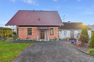 Haus kaufen in 36208 Wildeck, ***Wohnhaus mit zwei Gebäudeteilen in Obersuhl zu verkaufen***