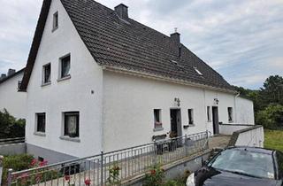 Haus kaufen in 53925 Kall, Kall - Zweifamilienhaus mit großer Scheune & Garten in Kall-Sötenich