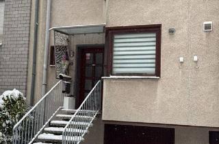 Haus kaufen in 40599 Düsseldorf, Düsseldorf - D-Hassels, RMH, 5 Zi., 2 Bäder, 136m² Wfl., 199m² GrSt., Garten, Terrasse, 2xBalkon, Grg.