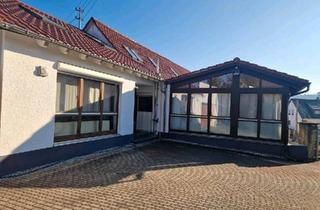 Wohnung kaufen in 73460 Hüttlingen, Hüttlingen - Eigentumswohnung mit 2Einheiten