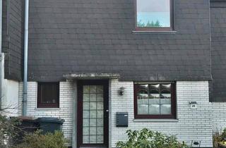 Haus kaufen in 42389 Wuppertal, Wuppertal - Reihenmittelhaus mit Balkon, Panoramablick & Waldrandlage