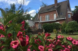 Wohnung kaufen in Großbeerener Weg 19a, 14513 Teltow, Traumhafte Maisonette mit Garten und großzügiger Terrasse