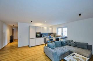 Wohnung kaufen in 94315 Straubing, Terrassen-Traum in Straubing: Stylische 2-Zimmer-Wohnung (Bj. 2022) mit Gartenanteil & Luxus-Küche