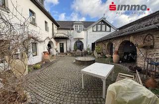 Wohnung kaufen in 52072 Horbach, Haus in Haus!5-Zimmerwohnung mit Renovierungsbedarf in historischem Baudenkmal in Alt-Richterich