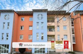 Wohnung kaufen in 06667 Weißenfels, Ruhig gelegene 3-Raumwohnung mit Parkett, zwei Balkonen & Tiefgaragenstellplatz