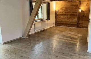 Wohnung mieten in 84091 Attenhofen, Charmante 3,5-Zimmer Wohnung mit Balkon und Garten in idyllischer Lage