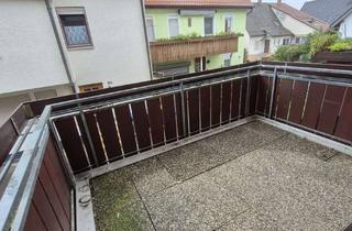 Wohnung mieten in Planstr. 1/1, 71272 Renningen, Renovierte 2 Zimmer Wohnung im 1.OG mit EBK, Balkon, Keller sowie TG-Platz in 71272 Rennigen