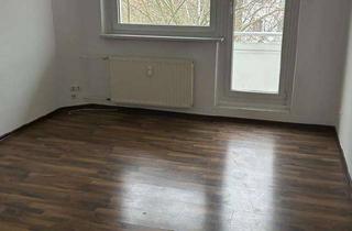 Wohnung mieten in Hildesheimer Straße 38, 06128 Südstadt, Südstadt: Preiswert mit Balkon!