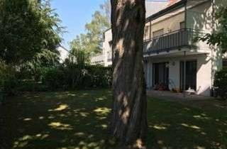 Wohnung mieten in Rennweg 22, 93049 Westenviertel, Schöne 3-Zi.-Wohnung mit Terrasse und Einbauküche in Regensburg; Westenviertel