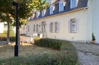 Wohnung mieten in Am Soutyhof 18, 66740 Saarlouis, Im historischen Herrenhaus am Soutyhof: Herrliche Altbauwohnung in bester Wohnlage von Saarlouis