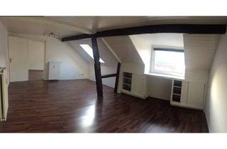 Wohnung mieten in Kölner Tor 23, 40625 Gerresheim, Helle 3-Zimmer Dachgeschosswohnung in Düsseldorf-Gerresheim