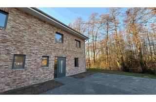 Doppelhaushälfte kaufen in 25436 Uetersen, Neubau – Moderne Doppelhaushälfte mit Wärmepumpe und Garten in attraktiver Wohnlage von Uetersen