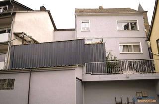 Haus kaufen in 65620 Waldbrunn, Zweifamilienhaus im Schatten der Burg Ellar