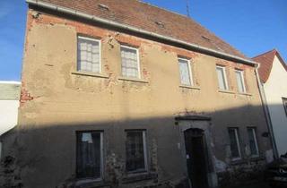 Haus kaufen in 04779 Wermsdorf, Renovierungsbedürftiges Zweifamilienhaus sucht Handwerker