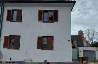 Doppelhaushälfte kaufen in 86167 Lechhausen, Charmante Doppelhaushälfte mit Garten in zentraler Lage von Augsburg-Lechhausen