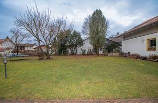 Einfamilienhaus kaufen in 83416 Saaldorf-Surheim, Einfamilienhaus mit Baugrund!