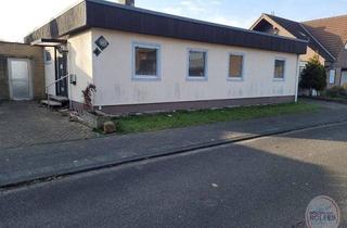 Einfamilienhaus kaufen in 50129 Bergheim, Freistehender Bungalow, vollunterkellertes Fertighaus am Ortsrand von Bergheim-Oberaußem