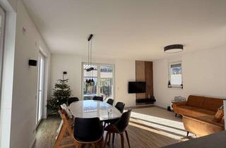 Haus mieten in 12524 Altglienicke, Modernes Einfamilienhaus mit offener Küche