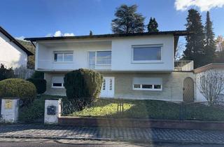 Haus mieten in Neckarstraße, 64739 Höchst, Großzügiges 6-Zimmer-Haus mit Garten, Terrasse und sonnigem Balkon