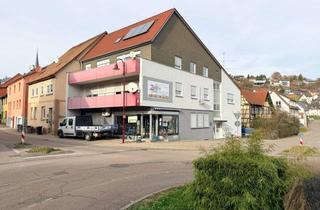 Anlageobjekt in Hauptstraße 22, 74255 Roigheim, Leerstehendes Mehrfamilienhaus mit Garagenhaus