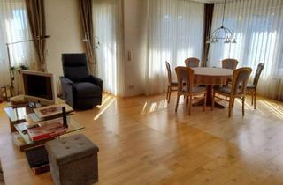 Anlageobjekt in 71287 Weissach, Gelegenheit: 2 separate Wohnungen mit 2 Tiefgaragenplätzen in einer Einheit