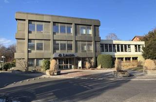 Büro zu mieten in Fabrikstraße 12, 73277 Owen, Blick ins Grüne! Helle Büroflächen, provisionsfrei!